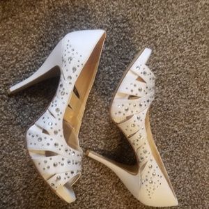 White rhinestone studded Gianni Bini Heels Size 10